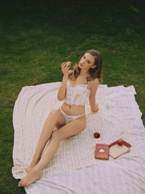 Anya Lingerie - Image 9